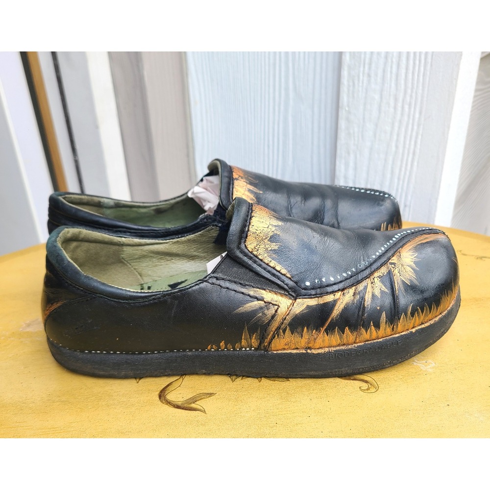 Earth US‎ 8 Black Leather Hand Painted Comfort Slip On Shoes Artsy Boho Bohemian